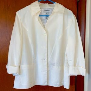 ⭐️Covington white women’s blazer size 14